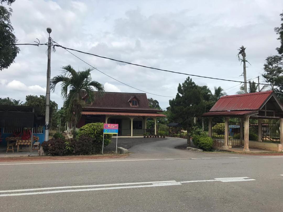 Opro S&S Homestay Pagoh Malay Only ムアル エクステリア 写真